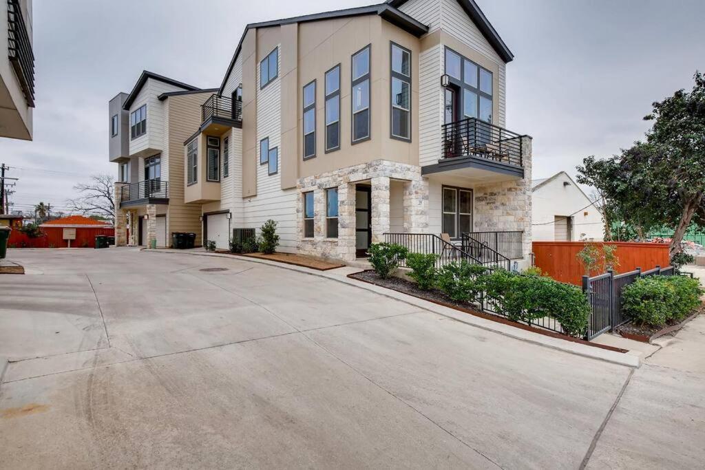 Fam Friendly 5 Bed Home Blocks To Pearl/Riverwalk! サンアントニオ エクステリア 写真