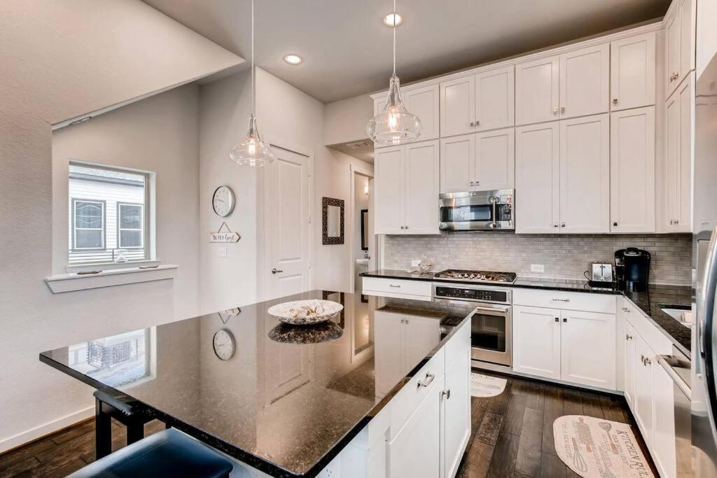 Fam Friendly 5 Bed Home Blocks To Pearl/Riverwalk! サンアントニオ エクステリア 写真