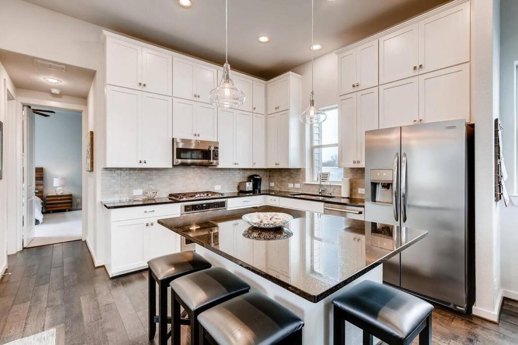 Fam Friendly 5 Bed Home Blocks To Pearl/Riverwalk! サンアントニオ エクステリア 写真
